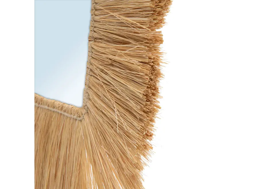 Quadratischer Spiegel „Calpe“ mit Grasbesatz – dekoratives Stück in limitierter Auflage