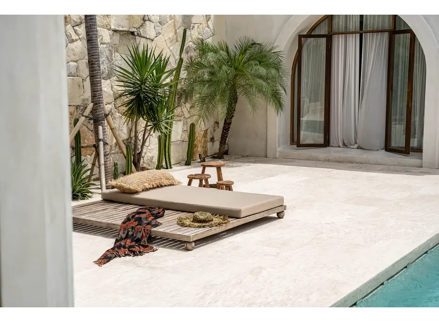 Aus Calpe gefertigtes Raffia-Kissen - Bohemian Home Accent